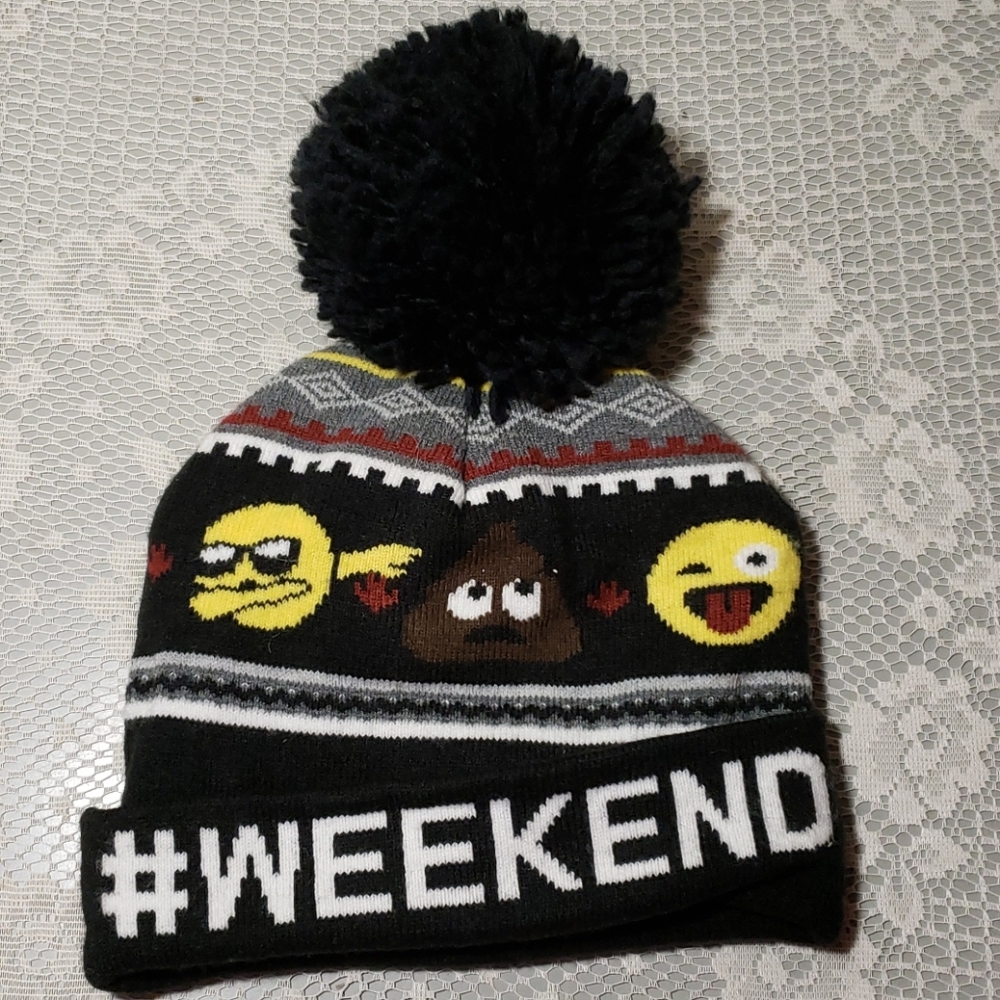 Place emoji beanie